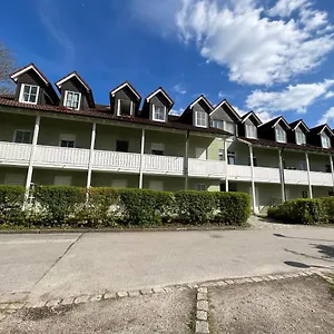  Apartment Schoene In